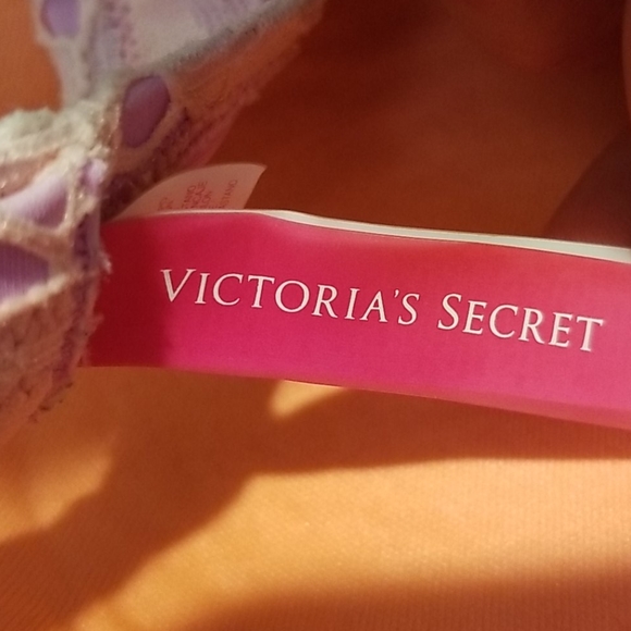 Victoria's Secret 34B Pink Bra - Picture 3 of 10